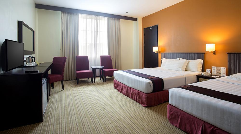 Hotel Seri Malaysia Lawas Exterior photo